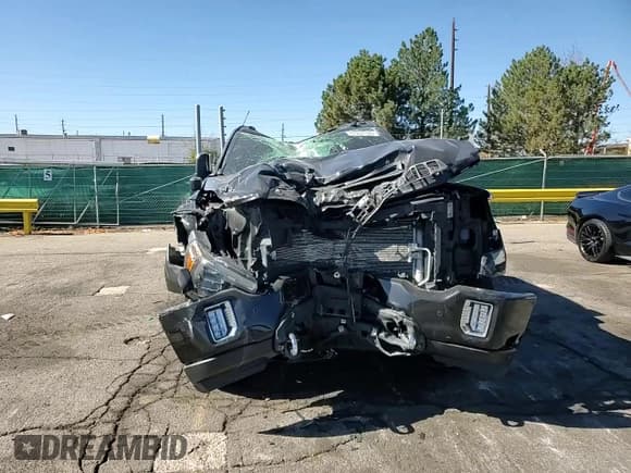 ✅ 2022 GMC Sierra 2500HD Denali • VIN: 1GT49REYXNF289192 • Lot: 87297125. Listed on Copart with 88,678 mi. Free auction sales archive from the USA and detailed vehicle history report at DreamBid. Image 13.