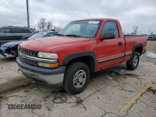 2001 Chevrolet Silverado 1500 с VIN 1GCEK14V51Z142790, выставлен на аукционе Copart как лот 81937794 с пробегом 250 709 миль миль и Чистый • Clean title. История ставок и продаж доступна на DreamBid. Изображение 1.