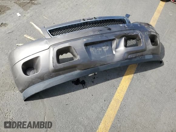 ✅ 2011 Chevrolet Suburban LS • VIN: 1GNSKHE34BR265840 • Lot: 81604565. Listed on Copart with 123,754 mi. Free auction sales archive from the USA and detailed vehicle history report at DreamBid. Image 13.