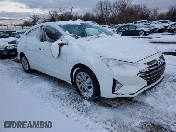 ✅ 2019 Hyundai Elantra SE • VIN: 5NPD74LF2KH451103 • Lot: 87798245. Listed on Copart with 58,456 mi. Free auction sales archive from the USA and detailed vehicle history report at DreamBid. Image 4.