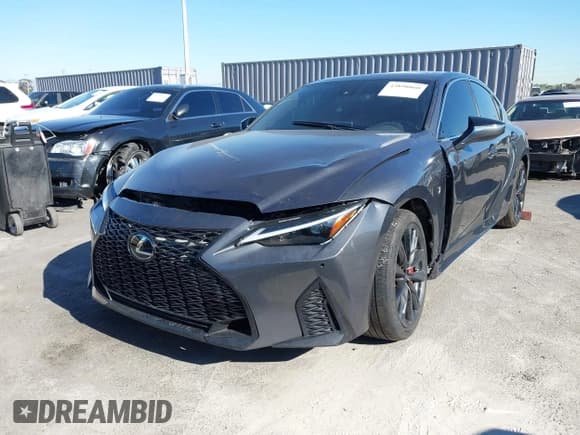 ✅ 2023 Lexus IS 350 F Sport • VIN: JTHGZ1B21P5062625 • Lot: 43898060. Wystawiony na IAAI z przebiegiem 27 635 mil. Bezpłatny archiwum sprzedaży aukcyjnych z USA i szczegółowy raport historii pojazdu na DreamBid. Zdjęcie 17.