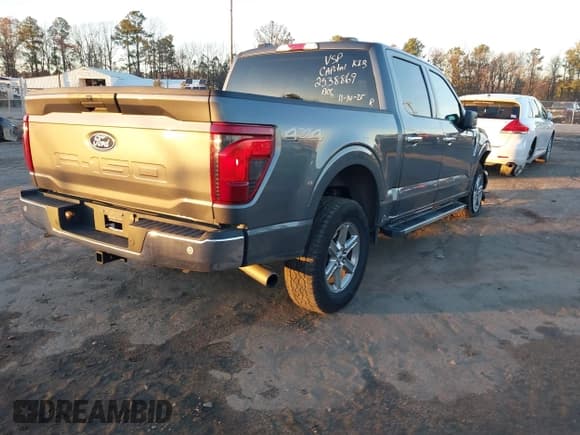 ✅ 2025 Ford F-150 XLT • VIN: 1FTEW3LP0SKE07175 • Лот: 43777927. Опубликован ранее на IAAI с пробегом 14 194 миль. Бесплатный доступ к архиву аукционных продаж из США и подробный отчёт об истории автомобиля на DreamBid. Изображение 4.