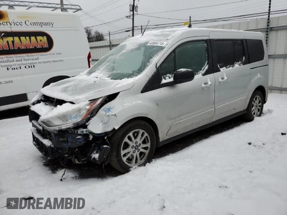 ✅ 2019 Ford Transit Connect XLT • VIN: NM0GS9F21K1416199 • Lot: 43684715. Listed on Copart with 108,830 mi. Free auction sales archive from the USA and detailed vehicle history report at DreamBid. Image 1.