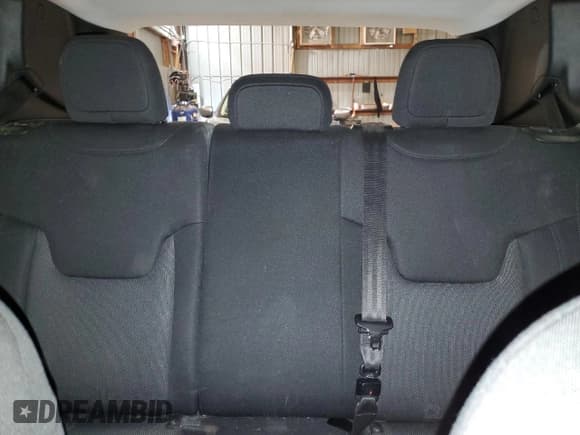 ✅ 2017 Jeep Renegade Latitude • VIN: ZACCJBBB7HPE70942 • Лот: 91516985. Опубликован ранее на Copart с пробегом 130 549 миль. Бесплатный доступ к архиву аукционных продаж из США и подробный отчёт об истории автомобиля на DreamBid. Изображение 10.