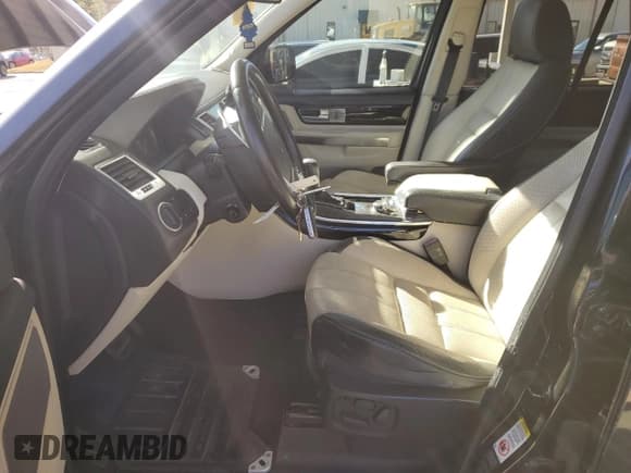 ✅ 2011 Land Rover Range Rover Sport SC • VIN: SALSP2E49BA270362 • Lot: 82587535. Listed on Copart with 168,053 mi. Free auction sales archive from the USA and detailed vehicle history report at DreamBid. Image 7.