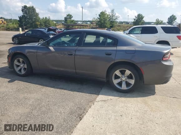 ✅ 2017 Dodge Charger SXT • VIN: 2C3CDXHG1HH562268 • Lot: 69436785. Wystawiony na Copart z przebiegiem 139 694 mil. Bezpłatny archiwum sprzedaży aukcyjnych z USA i szczegółowy raport historii pojazdu na DreamBid. Zdjęcie 2.