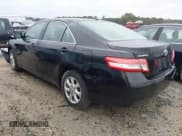 ✅ 2011 Toyota Camry LE • VIN: 4T1BF3EK3BU190340 • Lot: 43694739. Wystawiony na IAAI z przebiegiem 225 492 mil. Bezpłatny archiwum sprzedaży aukcyjnych z USA i szczegółowy raport historii pojazdu na DreamBid. Zdjęcie 3.