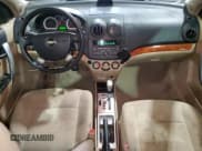 ✅ 2011 Chevrolet Aveo 1LT • VIN: KL1TD5DE5BB153427 • Lot: 46812385. Wystawiony na Copart z przebiegiem 107 549 mil. Bezpłatny archiwum sprzedaży aukcyjnych z USA i szczegółowy raport historii pojazdu na DreamBid. Zdjęcie 8.