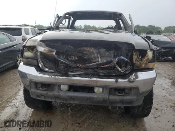 ✅ 2002 Ford F-250 XL • VIN: 1FTNX21F82ED02139 • Лот: 53290045. Опубликован ранее на Copart с пробегом Не указан. Бесплатный доступ к архиву аукционных продаж из США и подробный отчёт об истории автомобиля на DreamBid. Изображение 5.