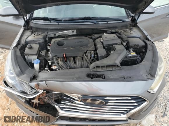 ✅ 2019 Hyundai Sonata SE • VIN: 5NPE24AF6KH790484 • Лот: 84831045. Опубликован ранее на Copart с пробегом 82 041 миль. Бесплатный доступ к архиву аукционных продаж из США и подробный отчёт об истории автомобиля на DreamBid. Изображение 11.