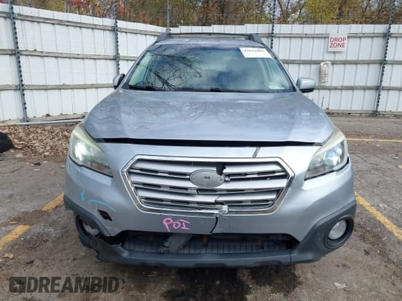 ✅ 2015 Subaru Outback Premium • VIN: 4S4BSACC3F3202400 • Lot: 43622003. Listed on IAAI with 189,786 mi. Free auction sales archive from the USA and detailed vehicle history report at DreamBid. Image 12.