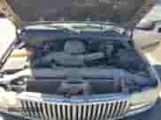 2002 Chevrolet Suburban LT с VIN 3GNEC16ZX2G333403, выставлен на аукционе Copart как лот 71468904 с пробегом Не указан миль и Списание • Salvage title. История ставок и продаж доступна на DreamBid. Изображение 12.