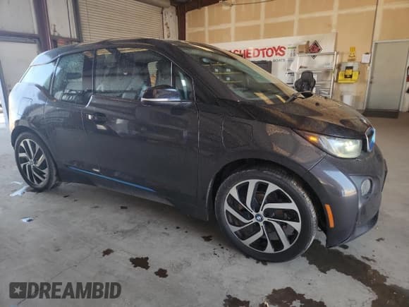 ✅ 2015 BMW i3 • VIN: WBY1Z4C57FV279157 • Lot: 70302465. Wystawiony na Copart z przebiegiem 121 706 mil. Bezpłatny archiwum sprzedaży aukcyjnych z USA i szczegółowy raport historii pojazdu na DreamBid. Zdjęcie 4.
