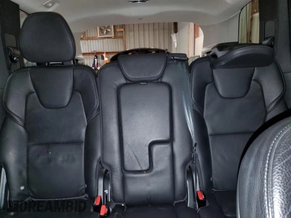 ✅ 2021 Volvo XC90 Momentum • VIN: YV4A22PK5M1680587 • Lot: 92635365. Listed on Copart with 51,723 mi. Free auction sales archive from the USA and detailed vehicle history report at DreamBid. Image 10.