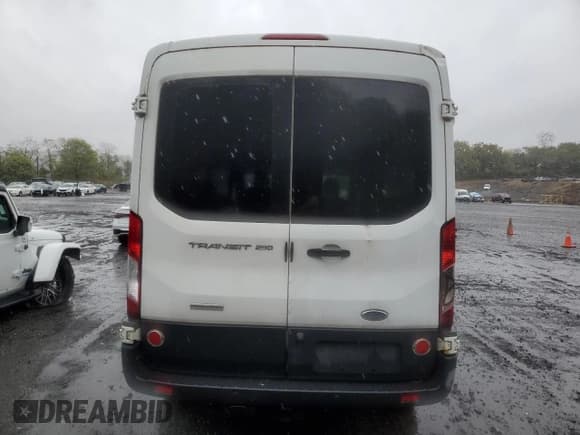 ✅ 2016 Ford Transit • VIN: 1FTYR1CV6GKA05515 • Lot: 86603535. Wystawiony na Copart z przebiegiem 174 836 mil. Bezpłatny archiwum sprzedaży aukcyjnych z USA i szczegółowy raport historii pojazdu na DreamBid. Zdjęcie 6.