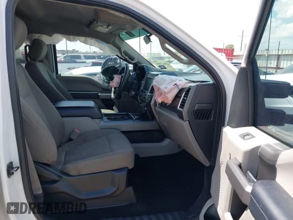 ✅ 2018 Ford F-250 King Ranch • VIN: 1FT7W2BT2JEB49420 • Lot: 43041884. Wystawiony na IAAI z przebiegiem 188 101 mil. Bezpłatny archiwum sprzedaży aukcyjnych z USA i szczegółowy raport historii pojazdu na DreamBid. Zdjęcie 5.