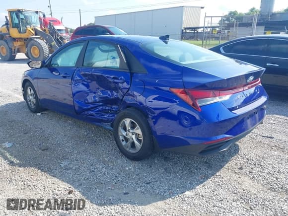 ✅ 2023 Hyundai Elantra SE • VIN: KMHLL4AGXPU540459 • Lot: 42874553. Listed on IAAI with 15,711 mi. Free auction sales archive from the USA and detailed vehicle history report at DreamBid. Image 3.