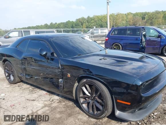 2019 Dodge Challenger R/T Scat Pack с VIN 2C3CDZFJXKH546491, выставлен на аукционе IAAI как лот 43244205 с пробегом 102 628 миль миль и . История ставок и продаж доступна на DreamBid. Изображение 6.