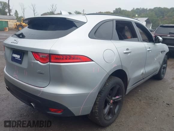 ✅ 2017 Jaguar F-Pace 35t R-Sport • VIN: SADCL2BV1HA895338 • Lot: 43438832. Listed on IAAI with 84,769 mi. Free auction sales archive from the USA and detailed vehicle history report at DreamBid. Image 4.