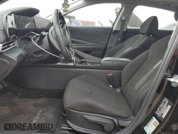 2024 Hyundai Elantra SEL с VIN KMHLS4DG1RU715411, выставлен на аукционе Copart как лот 81704795 с пробегом 11 230 миль миль и Списание • Salvage title. История ставок и продаж доступна на DreamBid. Изображение 7.