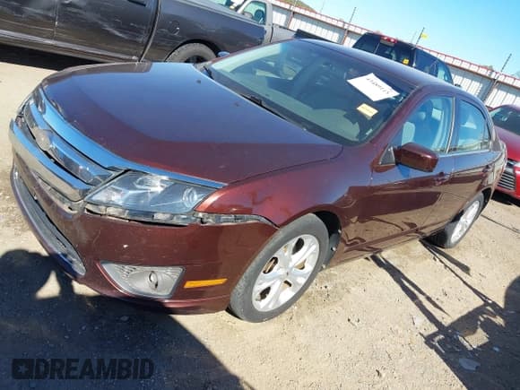 ✅ 2012 Ford Fusion SE • VIN: 3FAHP0HA0CR212788 • Lot: 43489118. Wystawiony na IAAI z przebiegiem 140 306 mil. Bezpłatny archiwum sprzedaży aukcyjnych z USA i szczegółowy raport historii pojazdu na DreamBid. Zdjęcie 2.