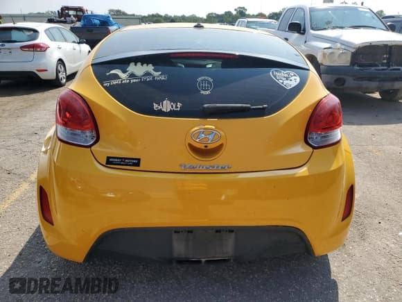 ✅ 2016 Hyundai Veloster • VIN: KMHTC6AD3GU287597 • Lot: 63686064. Wystawiony na Copart z przebiegiem 77 811 mil. Bezpłatny archiwum sprzedaży aukcyjnych z USA i szczegółowy raport historii pojazdu na DreamBid. Zdjęcie 6.