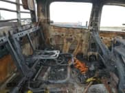 ✅ 2017 GMC Sierra 3500 • VIN: 1GD42VCY5HF224010 • Lot: 81350554. Wystawiony na Copart z przebiegiem Nie podano. Bezpłatny archiwum sprzedaży aukcyjnych z USA i szczegółowy raport historii pojazdu na DreamBid. Zdjęcie 10.