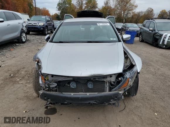 ✅ 2010 Honda Accord EX-L • VIN: 1HGCP3F84AA017968 • Лот: 87130295. Опубликован ранее на Copart с пробегом 60 816 миль. Бесплатный доступ к архиву аукционных продаж из США и подробный отчёт об истории автомобиля на DreamBid. Изображение 5.