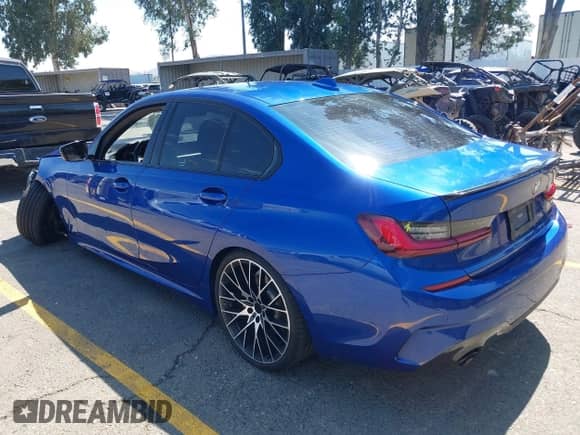 2022 BMW 3 Series 330i z VIN 3MW5R1J00N8C34004, wystawiony jako IAAI lot #43299674 z przebiegiem 48 480 mil mil oraz . Historia ofert i sprzedaży dostępna na DreamBid. Obrazek 3.