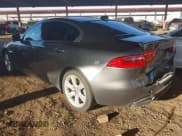 ✅ 2018 Jaguar XE 25t Premium • VIN: SAJAJ4FX4JCP29360 • Lot: 41120400. Wystawiony na IAAI z przebiegiem 50 097 mil. Bezpłatny archiwum sprzedaży aukcyjnych z USA i szczegółowy raport historii pojazdu na DreamBid. Zdjęcie 3.