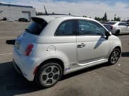 ✅ 2014 FIAT 500e • VIN: 3C3CFFGE3ET291267 • Lot: 91024755. Wystawiony na Copart z przebiegiem 66 769 mil. Bezpłatny archiwum sprzedaży aukcyjnych z USA i szczegółowy raport historii pojazdu na DreamBid. Zdjęcie 3.
