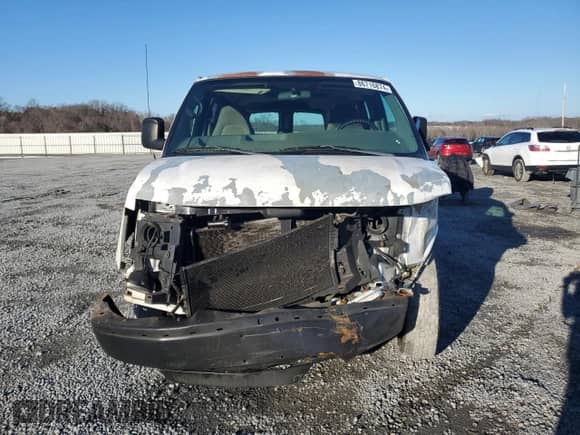 2005 Chevrolet Express Passenger с VIN 1GAGG25V051202535, выставлен на аукционе Copart как лот 86716874 с пробегом 202 331 миль миль и Списание • Salvage title. История ставок и продаж доступна на DreamBid. Изображение 5.