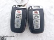 ✅ 2014 Hyundai Veloster • VIN: KMHTC6AD0EU186563 • Lot: 41572856. Wystawiony na IAAI z przebiegiem 156 227 mil. Bezpłatny archiwum sprzedaży aukcyjnych z USA i szczegółowy raport historii pojazdu na DreamBid. Zdjęcie 11.