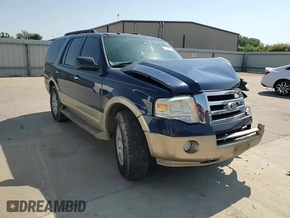 ✅ 2011 Ford Expedition XLT • VIN: 1FMJU1H59BEF07656 • Lot: 80199795. Listed on Copart with 238,949 mi. Free auction sales archive from the USA and detailed vehicle history report at DreamBid. Image 14.
