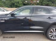 ✅ 2025 Jaguar F-Pace R-Dynamic S • VIN: SADCT2EXXSA748908 • Lot: 42840931. Listed on IAAI with 7,461 mi. Free auction sales archive from the USA and detailed vehicle history report at DreamBid. Image 14.