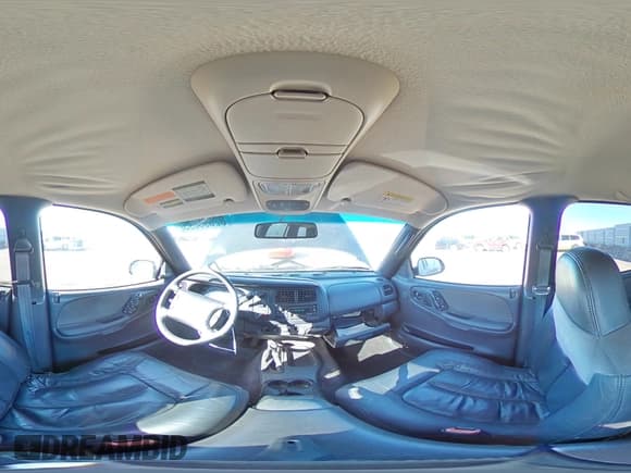 ✅ 1999 Dodge Durango • VIN: 1B4HS28Z9XF644192 • Lot: 82695095. Wystawiony na Copart z przebiegiem 151 459 mil. Bezpłatny archiwum sprzedaży aukcyjnych z USA i szczegółowy raport historii pojazdu na DreamBid. Zdjęcie 15.