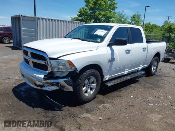 2017 Ram 1500 Big Horn z VIN 1C6RR7TT3HS770180, wystawiony jako IAAI lot #42279885 z przebiegiem 146 444 mil mil oraz . Historia ofert i sprzedaży dostępna na DreamBid. Obrazek 2.