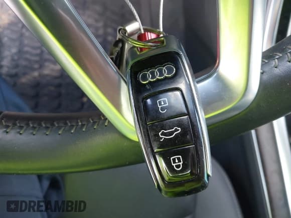 ✅ 2019 Audi Q8 Premium • VIN: WA1AVAF17KD010879 • Lot: 43273691. Wystawiony na IAAI z przebiegiem 53 279 mil. Bezpłatny archiwum sprzedaży aukcyjnych z USA i szczegółowy raport historii pojazdu na DreamBid. Zdjęcie 11.