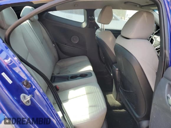 ✅ 2012 Hyundai Veloster w/Red Int • VIN: KMHTC6AD9CU079881 • Lot: 75050484. Wystawiony na Copart z przebiegiem 242 934 mil. Bezpłatny archiwum sprzedaży aukcyjnych z USA i szczegółowy raport historii pojazdu na DreamBid. Zdjęcie 10.