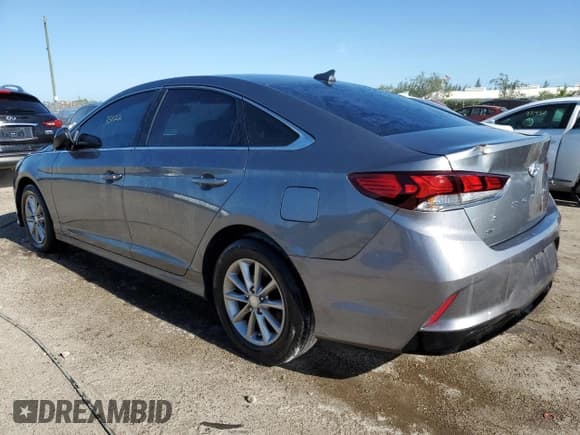 ✅ 2018 Hyundai Sonata SE • VIN: 5NPE24AF9JH689034 • Lot: 50222383. Listed on Copart with 35,122 mi. Free auction sales archive from the USA and detailed vehicle history report at DreamBid. Image 2.