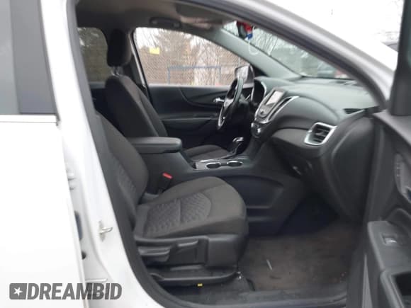 ✅ 2019 Chevrolet Equinox LT • VIN: 3GNAXKEV1KS548592 • Lot: 43757687. Listed on IAAI with 114,075 mi. Free auction sales archive from the USA and detailed vehicle history report at DreamBid. Image 5.