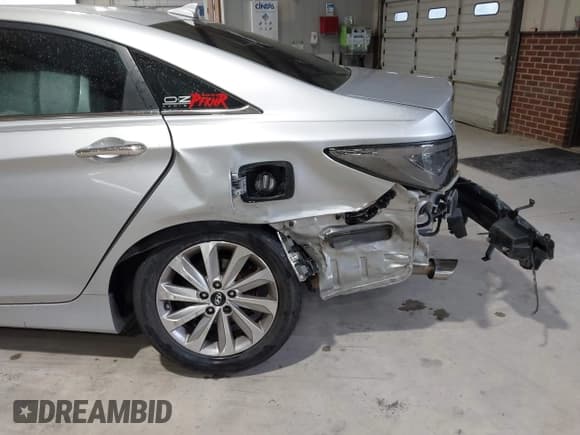✅ 2014 Hyundai Sonata Limited • VIN: 5NPEC4AB2EH938788 • Lot: 43333865. Listed on IAAI with 157,980 mi. Free auction sales archive from the USA and detailed vehicle history report at DreamBid. Image 6.