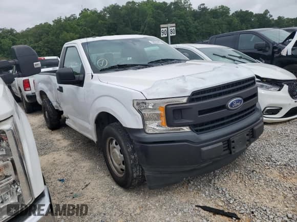 ✅ 2019 Ford F-150 XL • VIN: 1FTMF1CBXKKD94262 • Lot: 58825885. Listed on Copart with 100,504 mi. Free auction sales archive from the USA and detailed vehicle history report at DreamBid. Image 4.