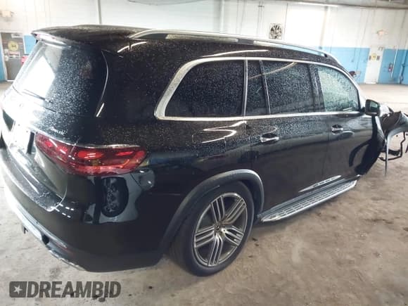 ✅ 2024 Mercedes-Benz GLS 450 • VIN: 4JGFF5KE4RB252412 • Lot: 42345604. Listed on IAAI with 6,137 mi. Free auction sales archive from the USA and detailed vehicle history report at DreamBid. Image 4.