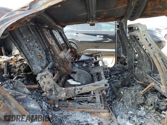 ✅ 2022 Chevrolet Tahoe Commercial • VIN: 1GNSCLED4NR137613 • Лот: 89484965. Опубликован ранее на Copart с пробегом Не указан. Бесплатный доступ к архиву аукционных продаж из США и подробный отчёт об истории автомобиля на DreamBid. Изображение 11.