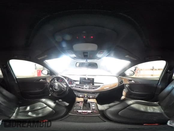 ✅ 2016 Audi A6 Premium • VIN: WAUFFAFC4GN194638 • Lot: 55413965. Wystawiony na Copart z przebiegiem 250 641 mil. Bezpłatny archiwum sprzedaży aukcyjnych z USA i szczegółowy raport historii pojazdu na DreamBid. Zdjęcie 14.