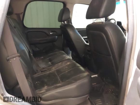 ✅ 2009 GMC Yukon SLT 4SB • VIN: 1GKFK33059R247089 • Lot: 41995681. Listed on IAAI with 209,824 mi. Free auction sales archive from the USA and detailed vehicle history report at DreamBid. Image 8.