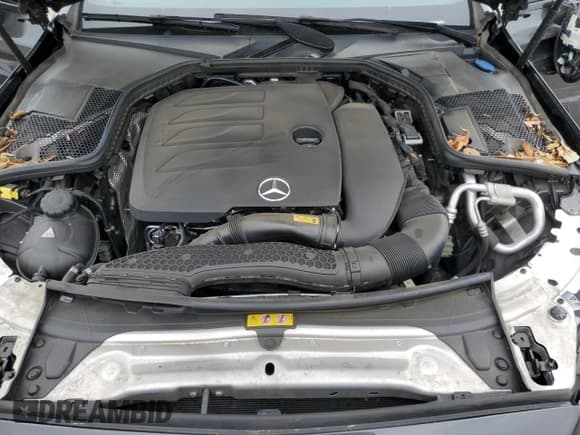 ✅ 2023 Mercedes-Benz C 300 • VIN: W1KWJ8DB4PG119498 • Lot: 84431445. Wystawiony na Copart z przebiegiem 35 691 mil. Bezpłatny archiwum sprzedaży aukcyjnych z USA i szczegółowy raport historii pojazdu na DreamBid. Zdjęcie 11.