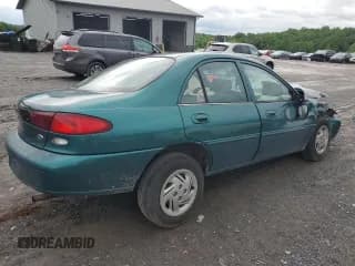 ✅ 1998 Ford Escort SE • VIN: 1FAFP13P9WW166436 • Lot: 54275634. Wystawiony na Copart z przebiegiem 171 464 mil. Bezpłatny archiwum sprzedaży aukcyjnych z USA i szczegółowy raport historii pojazdu na DreamBid. Zdjęcie 3.