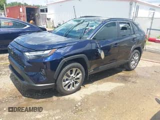 ✅ 2024 Toyota RAV4 XLE Premium • VIN: 2T3C1RFV8RW320659 • Лот: 42972941. Опубликован ранее на IAAI с пробегом 14 949 миль. Бесплатный доступ к архиву аукционных продаж из США и подробный отчёт об истории автомобиля на DreamBid. Изображение 2.